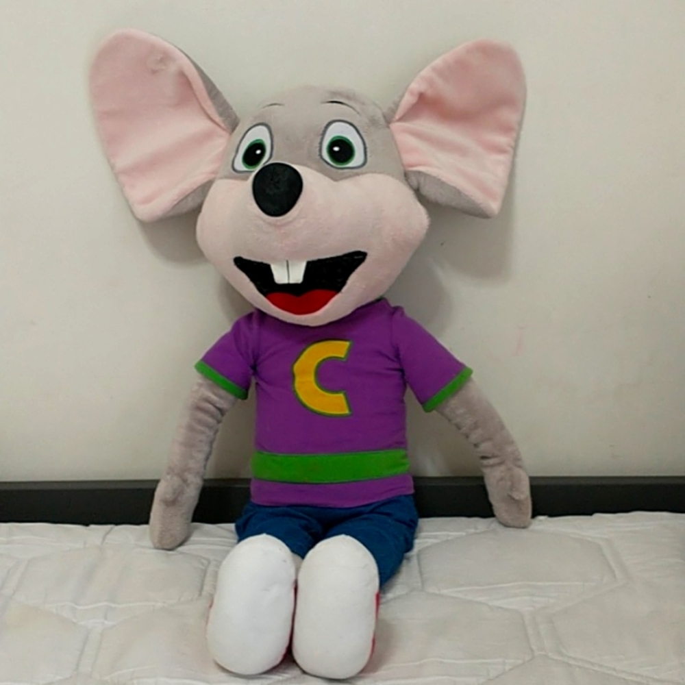 Chuck e cheese stuff toy